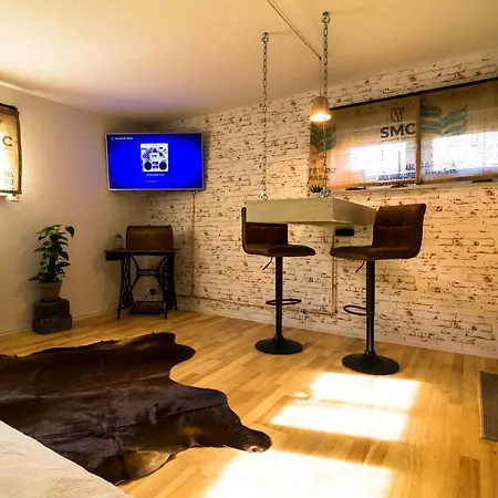 Little Beauty Souterrain *